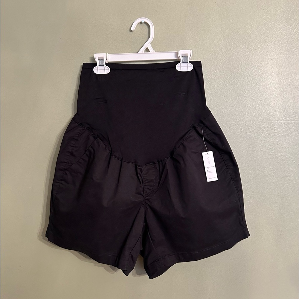 Old Navy Maternity Black cotton Shorts, women’s size 8 R, NWT